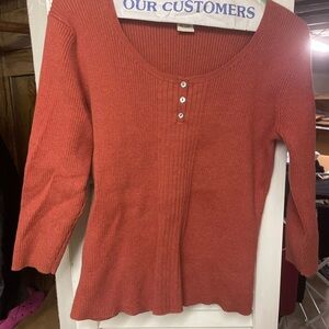 St. John's Bay rust colored Knit light Sweater